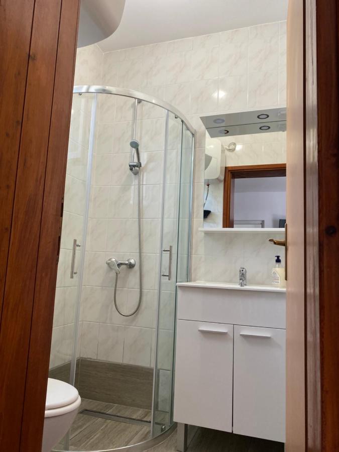 Apartments Zara Екстер'єр фото