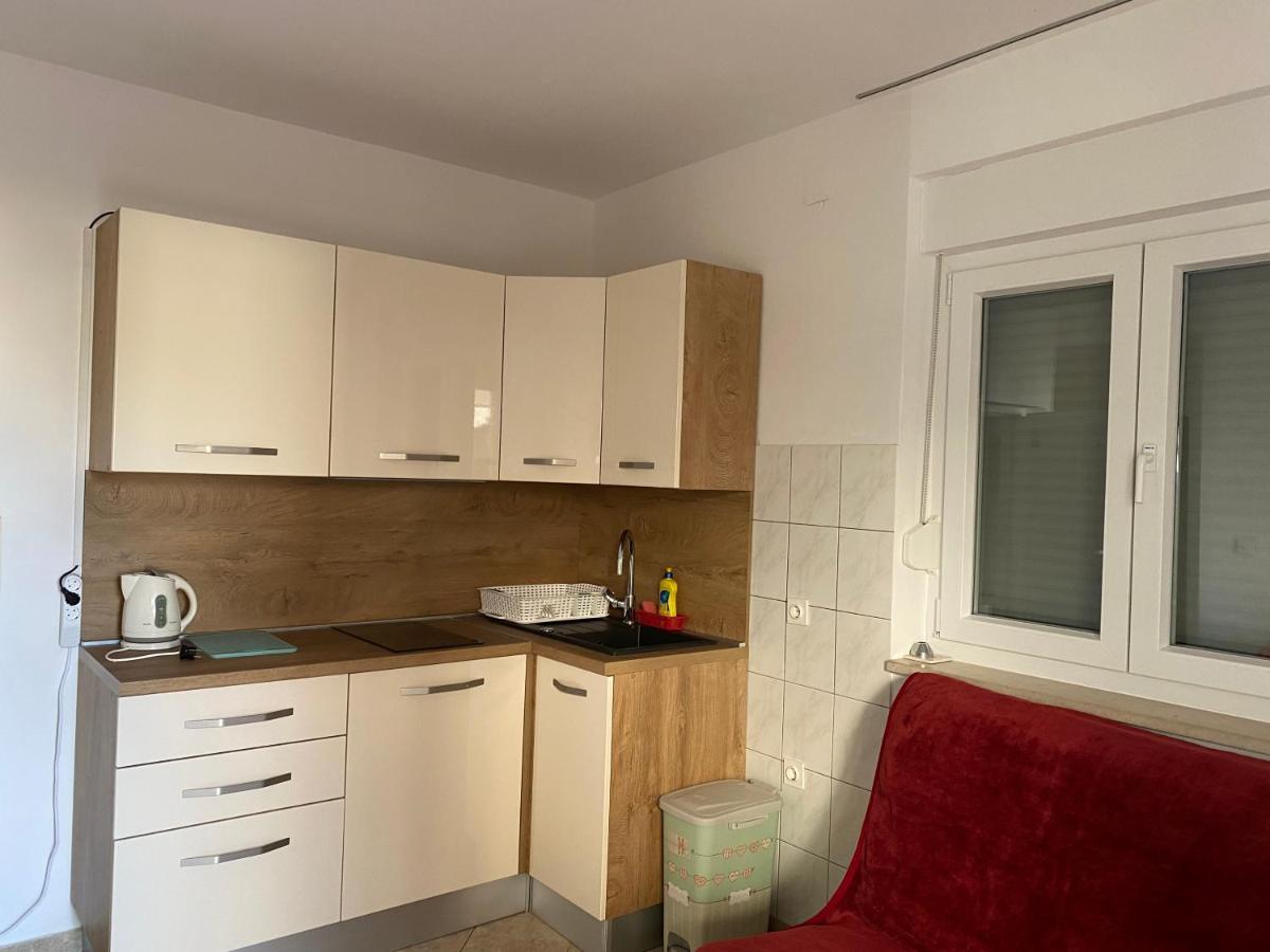 Apartments Zara Екстер'єр фото