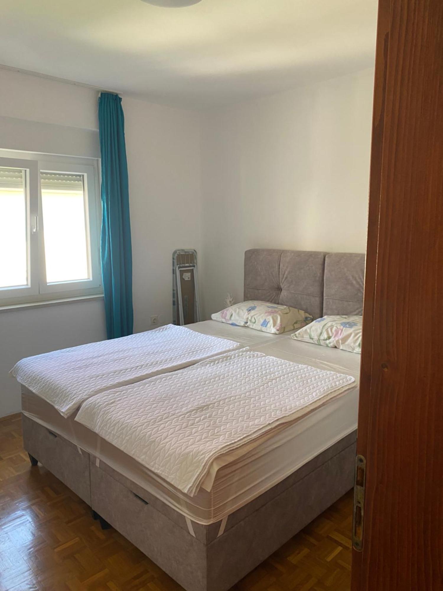 Apartments Zara Екстер'єр фото