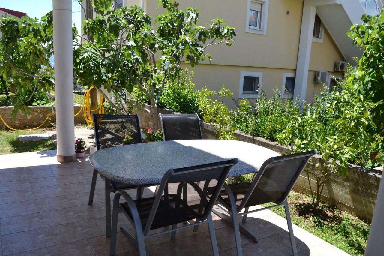 Apartments Zara Екстер'єр фото